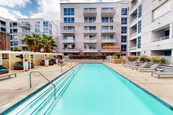 Outdoor swimming pool